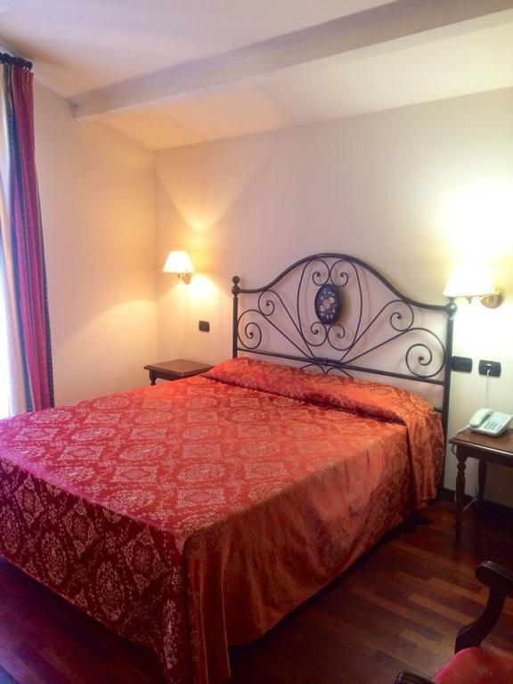 Villa Chiara Hotel Canelli Zewnętrze zdjęcie