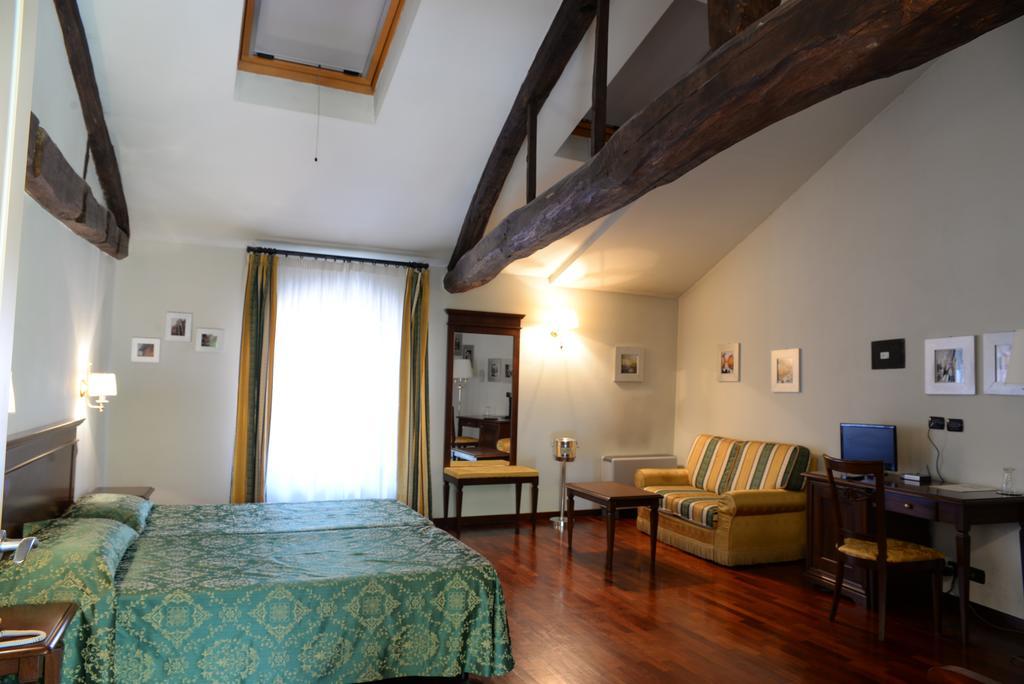 Villa Chiara Hotel Canelli Zewnętrze zdjęcie