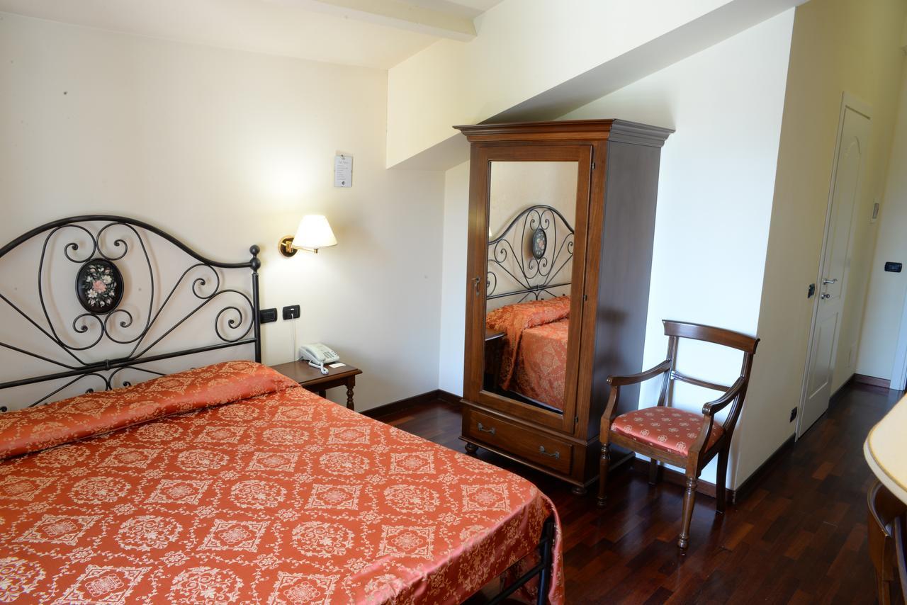 Villa Chiara Hotel Canelli Zewnętrze zdjęcie