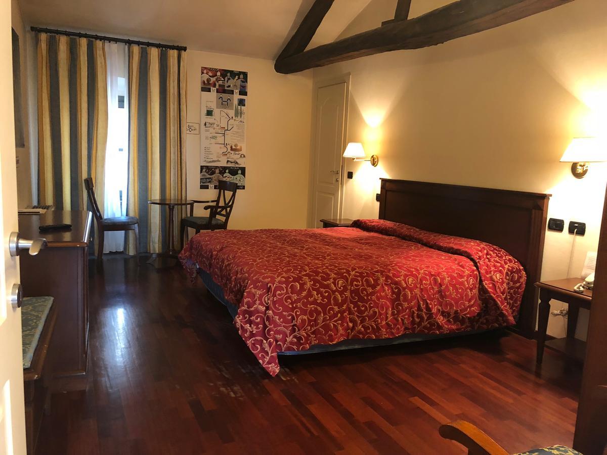 Villa Chiara Hotel Canelli Zewnętrze zdjęcie