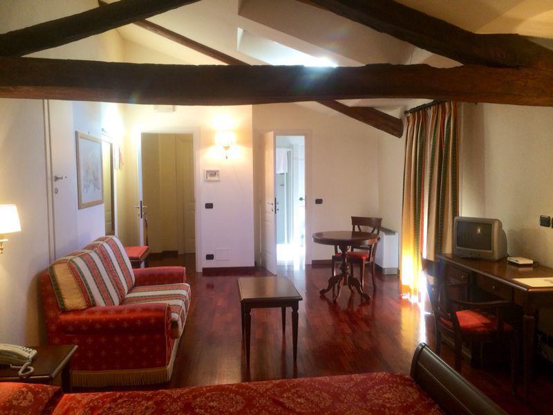 Villa Chiara Hotel Canelli Zewnętrze zdjęcie